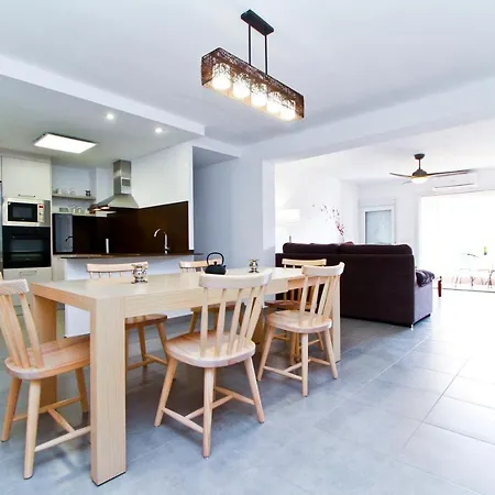 Pineda 4 Planet Costa Dorada Apartment